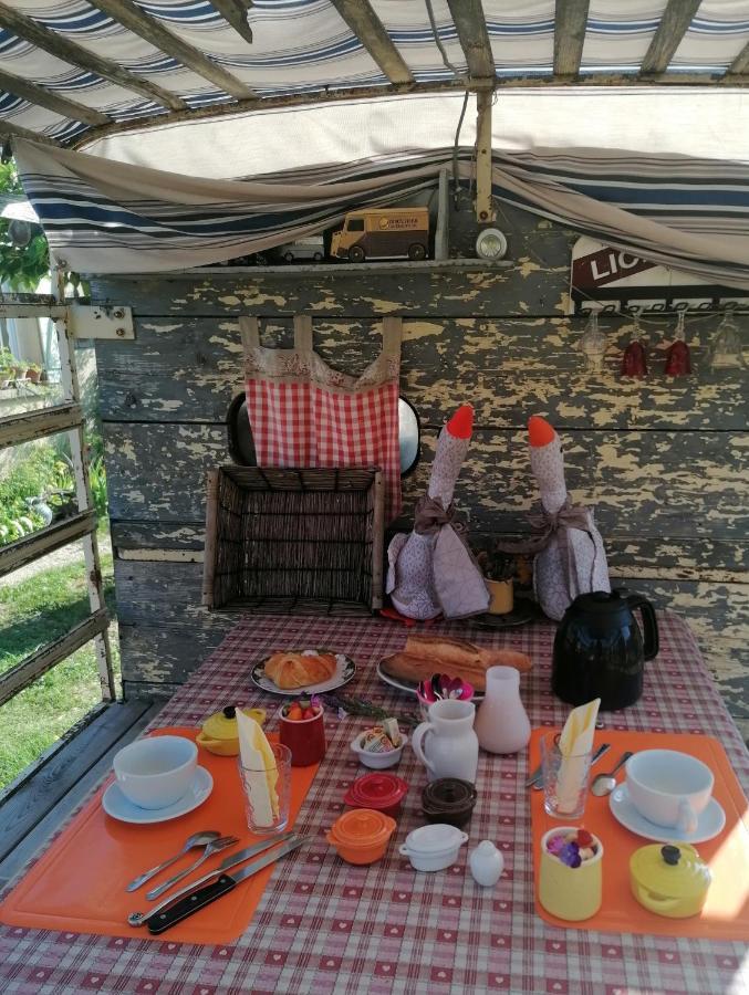 La Fee Viviane Et Michel L'Enchanteur Robion en Luberon ภายนอก รูปภาพ