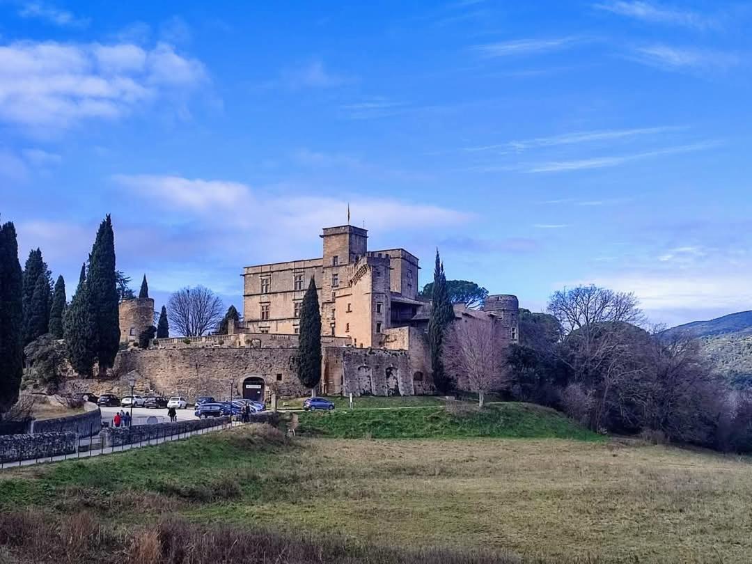 La Fee Viviane Et Michel L'Enchanteur Robion en Luberon ภายนอก รูปภาพ